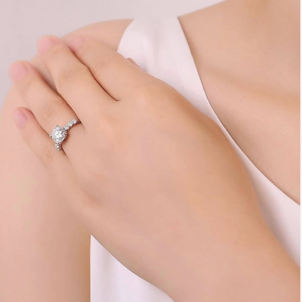 1 Ct 6.5mm 10k 14k Moissanite Engagement Ring